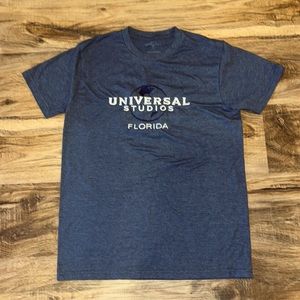 Cute Universal Studios tshirt brand new condition!!